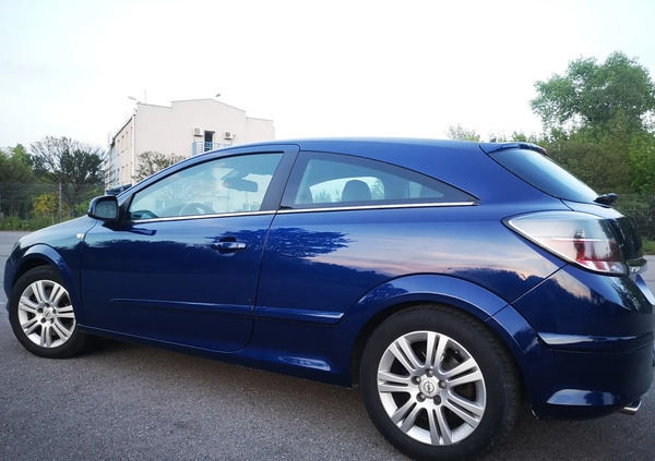 Opel Astra cena 14900 przebieg: 195000, rok produkcji 2009 z Brusy małe 254